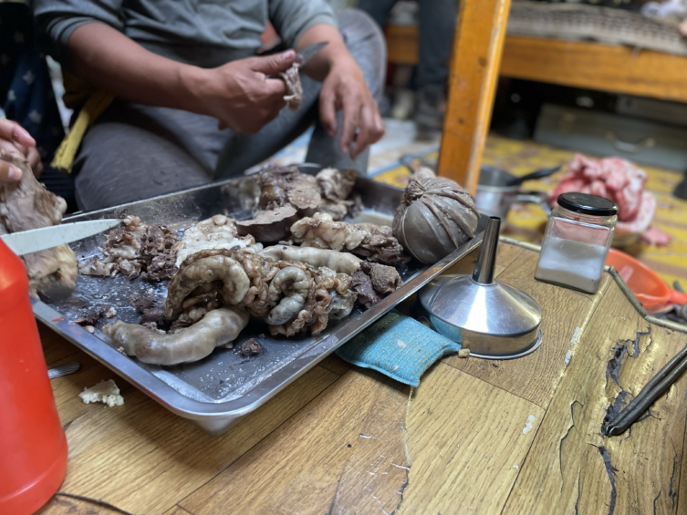 Mongol vendégszeretet