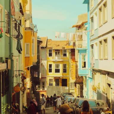 Tremendous, Bright and Crowded - 2026-04-19 17:10 - Kisel Andrei